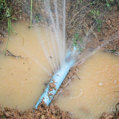 leak-in-water-pipe