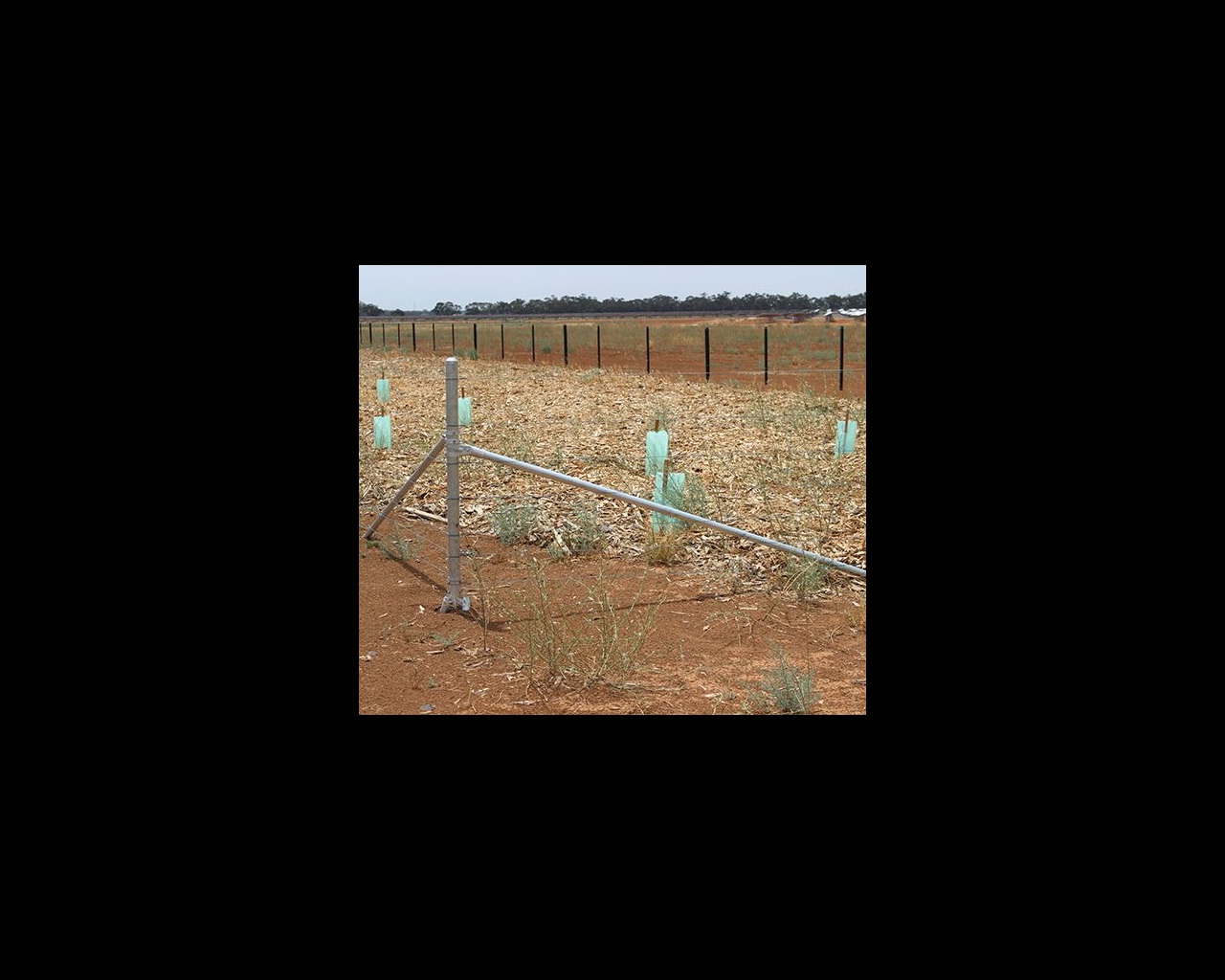 Rock-solid Gallagher Mega Anchor perfect fence for inaccessible country-General Purpose Rock-solid Gallagher Mega Anchor perfect fence for inaccessible country-General Purpose