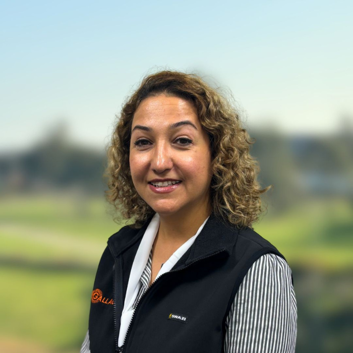 Hemila Hakimelahi - Customer Service Representative